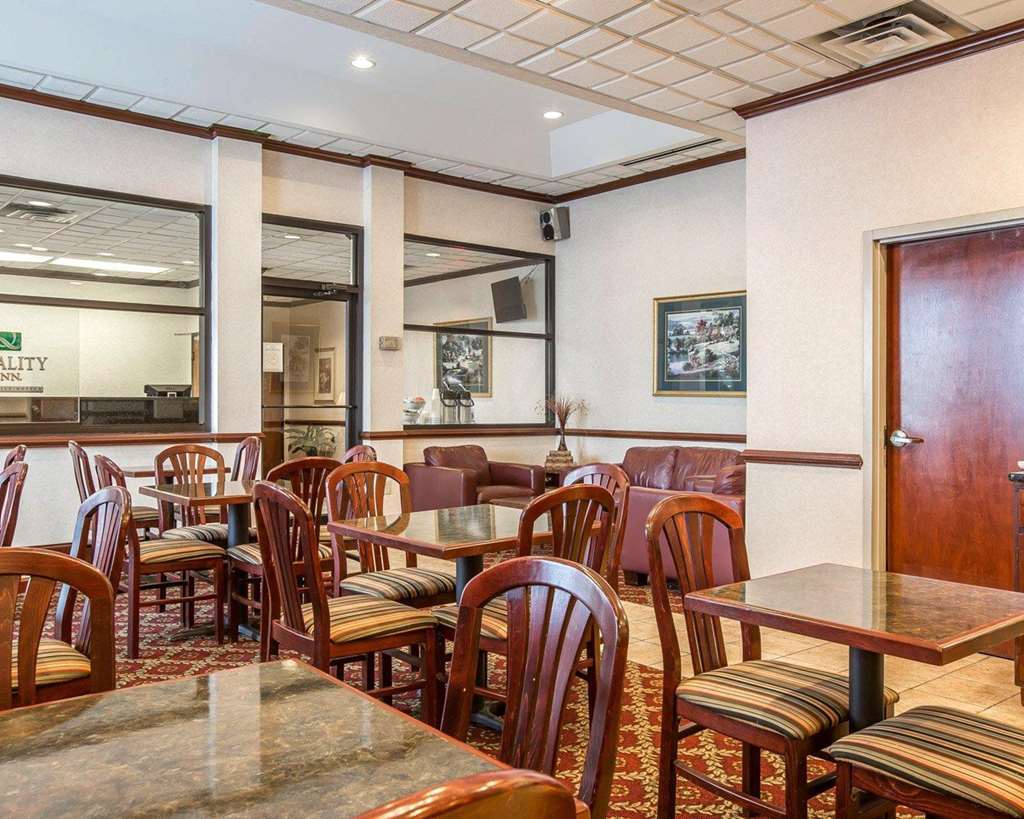 Quality Inn Suwanee I-85 Εστιατόριο φωτογραφία